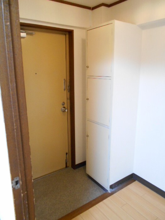 物件内観写真21　(玄関)