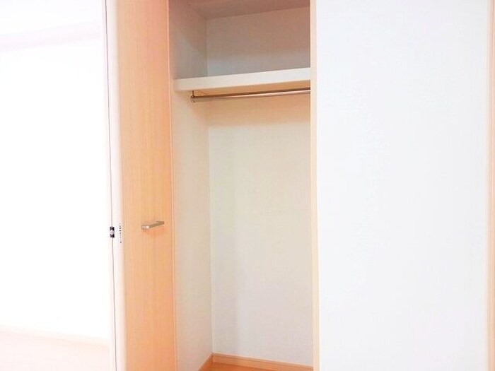 物件内観写真11　(収納)