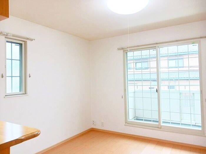 物件内観写真14　(室内からの展望)