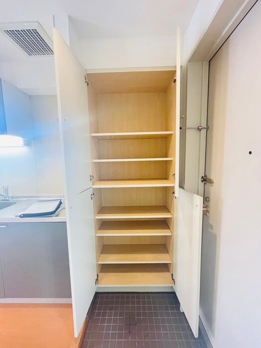 物件内観写真15　(靴箱)