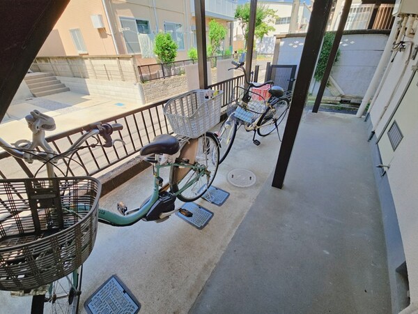 駐輪場