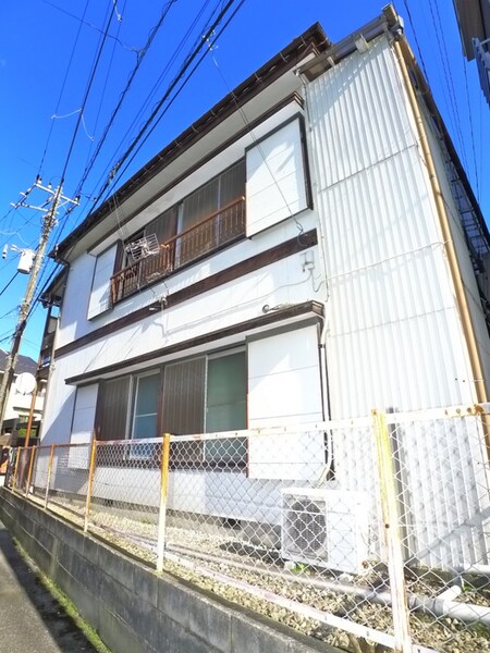茶ノ木荘外観写真