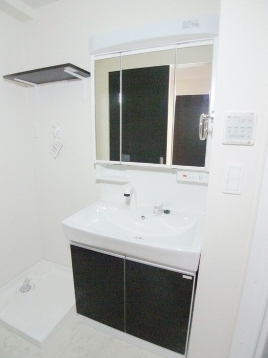 物件内観写真9　(洗面)