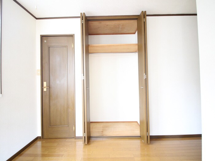 物件内観写真13　(収納)