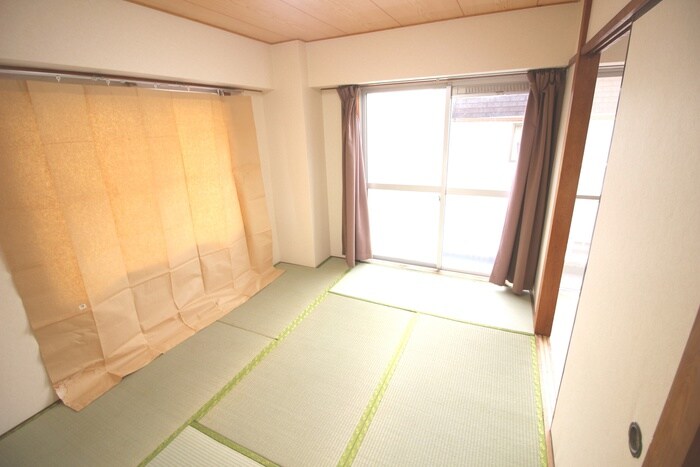 物件内観写真8　(居室)