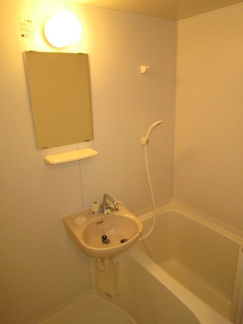 物件内観写真8　(バス／シャワールーム等)