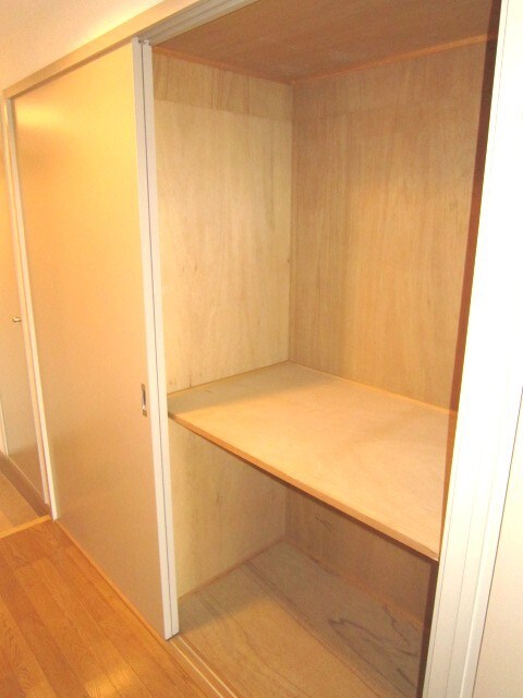 物件内観写真14　(収納)