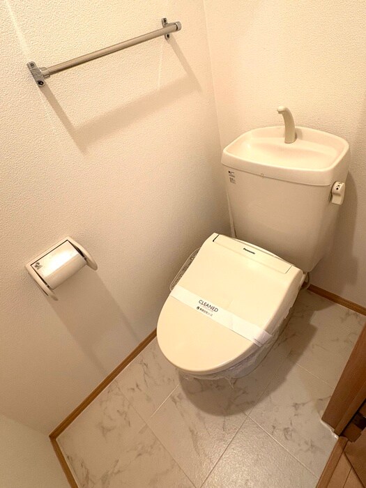 物件内観写真12　(トイレ)