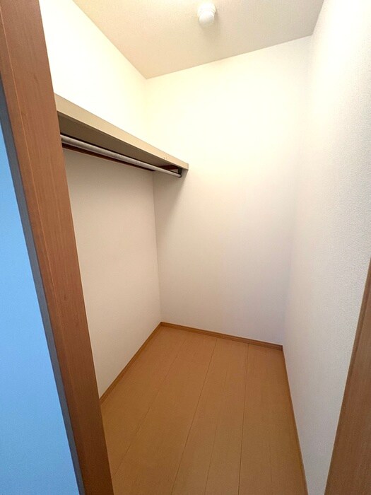 物件内観写真16　(収納)
