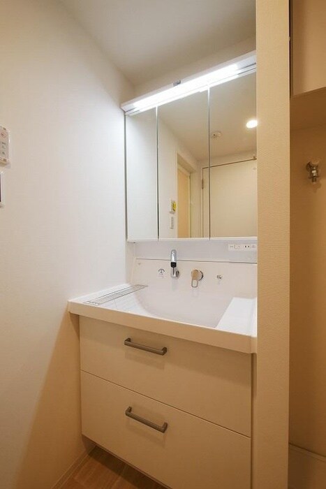 物件内観写真11　(洗面)