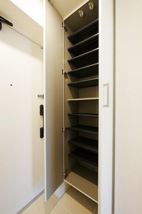 物件内観写真17　(靴箱)