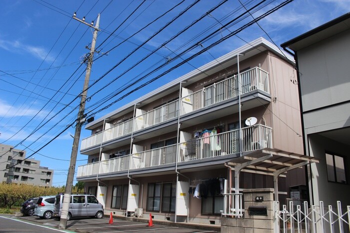 ハイツニュータマの物件外観写真