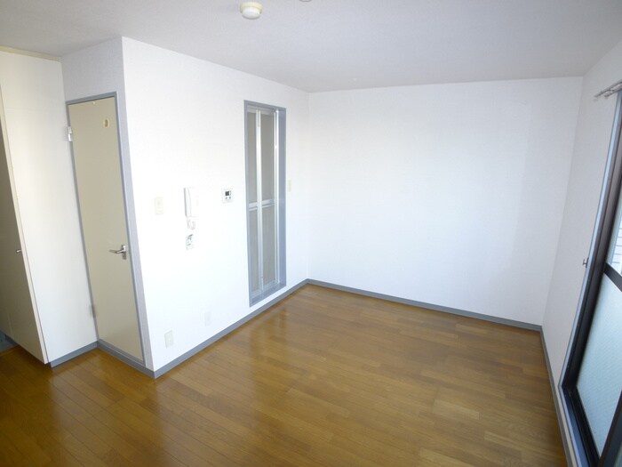 物件内観写真13　(室内からの展望)