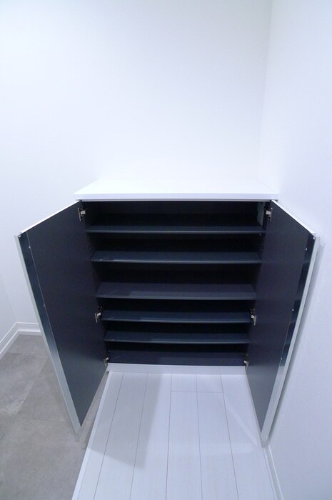 物件内観写真15　(靴箱)