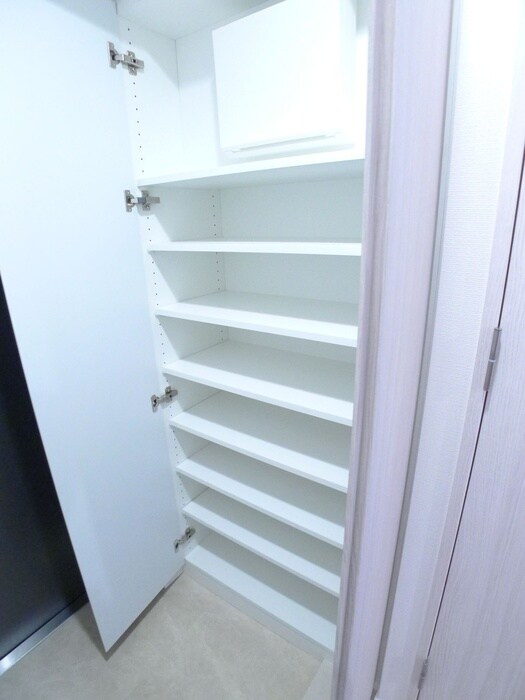 物件内観写真16　(靴箱)