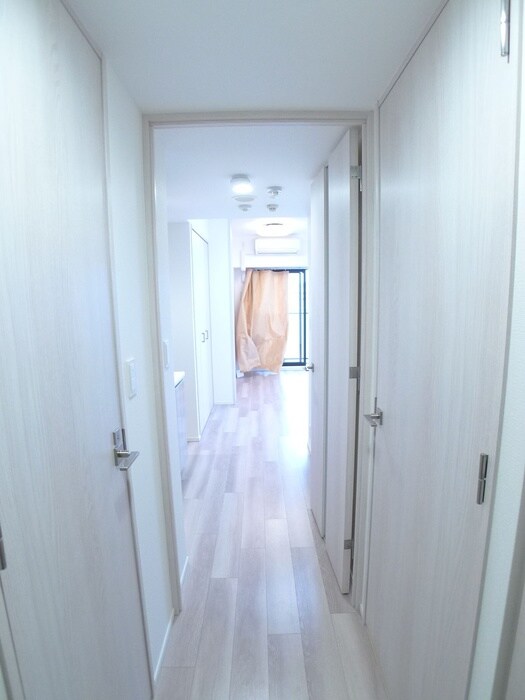 物件内観写真17　(廊下)