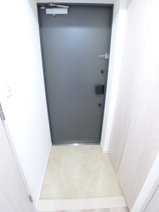 物件内観写真17　(玄関)