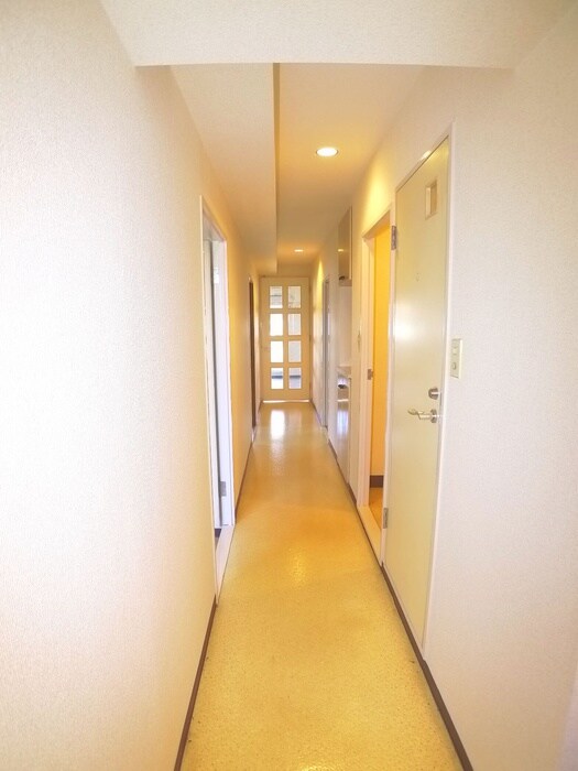 物件内観写真19　(廊下)