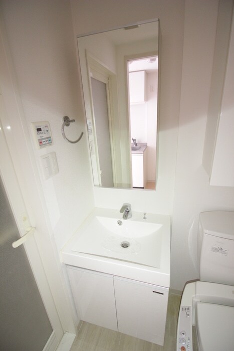 物件内観写真11　(洗面)