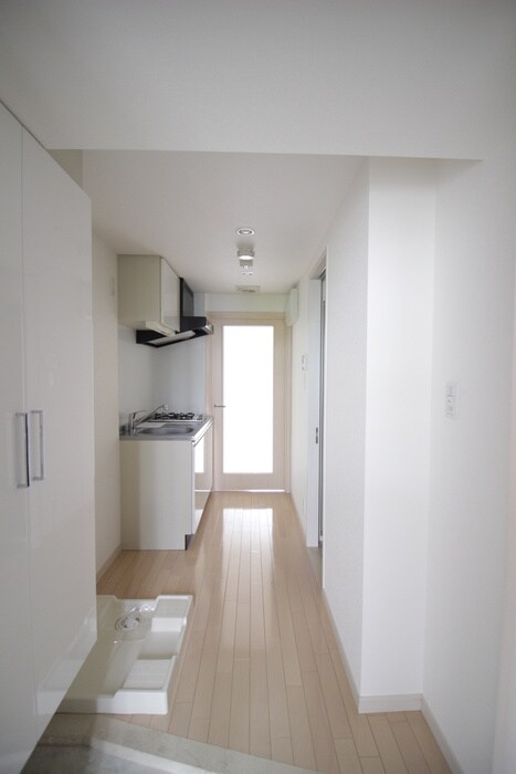 物件内観写真13　(玄関)