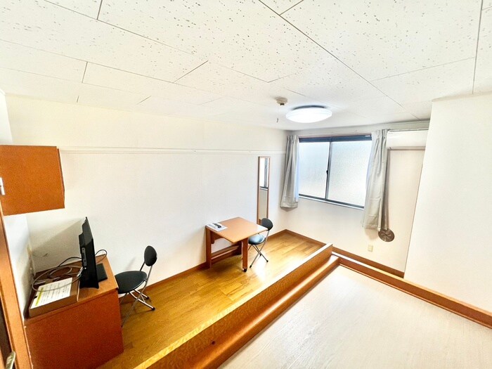 物件内観写真9　(居室)