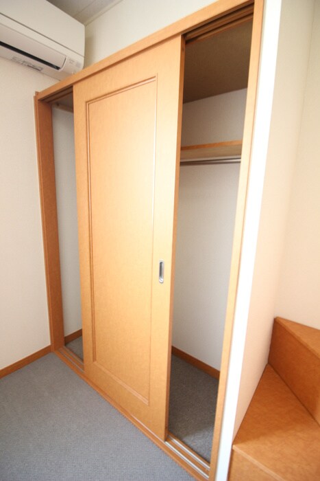 物件内観写真10　(収納)