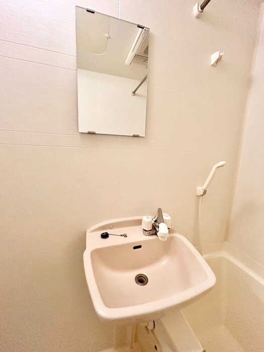 物件内観写真12　(洗面)