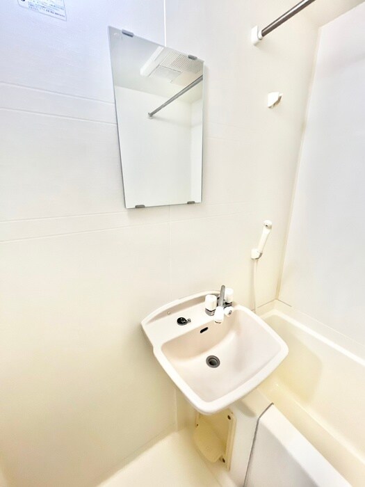 物件内観写真12　(洗面)