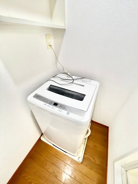 物件内観写真15　(洗濯機置場)