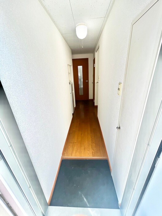 物件内観写真18　(廊下)