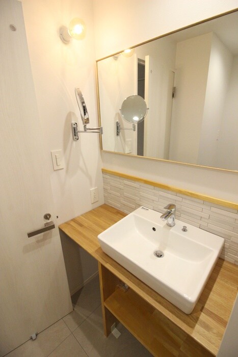 物件内観写真12　(洗面)