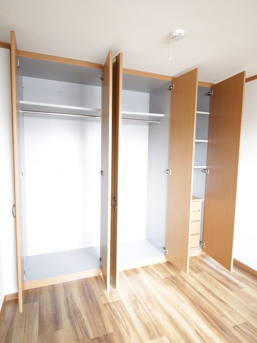 物件内観写真15　(収納)