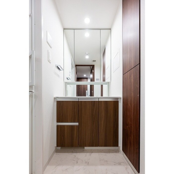 物件内観写真11　(洗面)