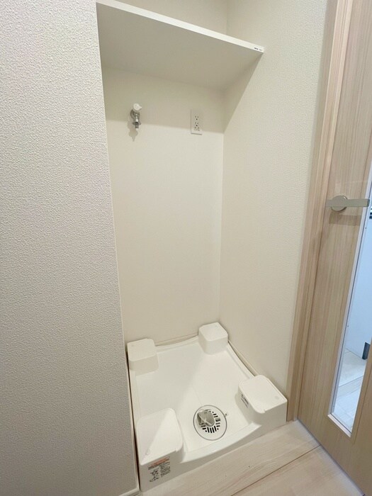 物件内観写真13　(洗濯機置場)