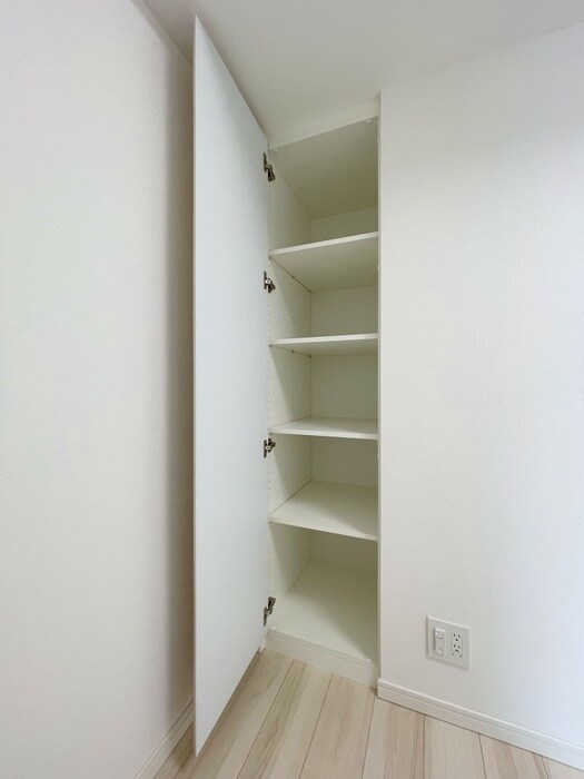 物件内観写真22　(収納)