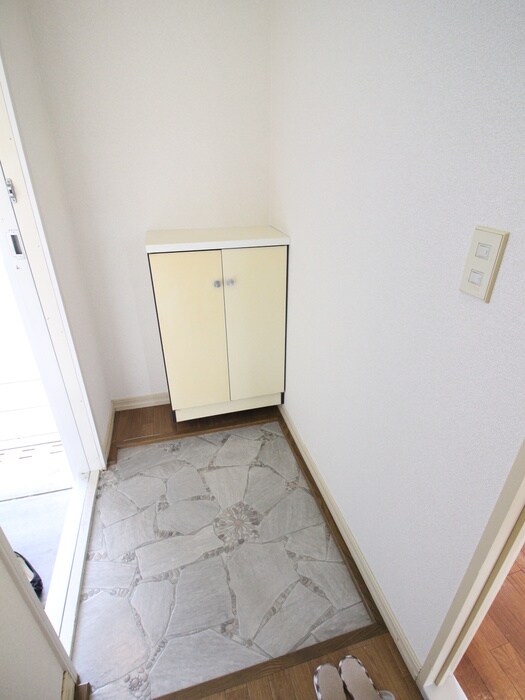 物件内観写真22　(玄関)