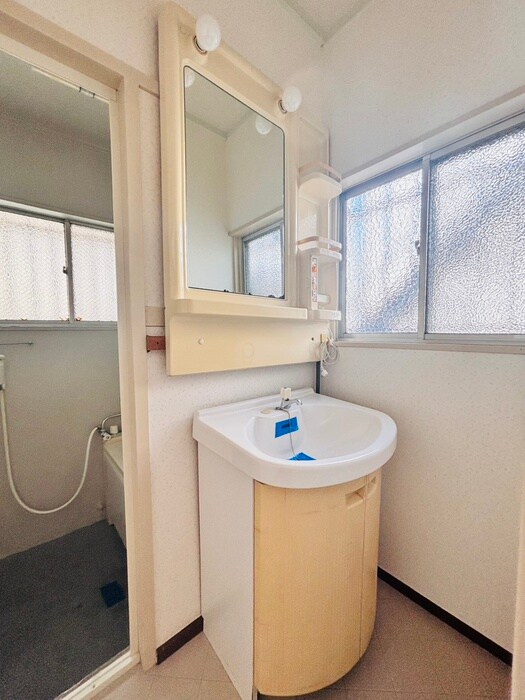 物件内観写真11　(洗面)