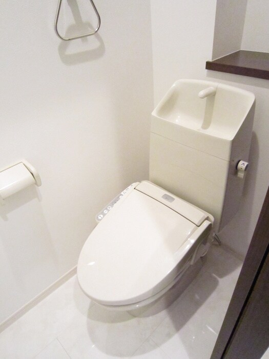 物件内観写真11　(トイレ)