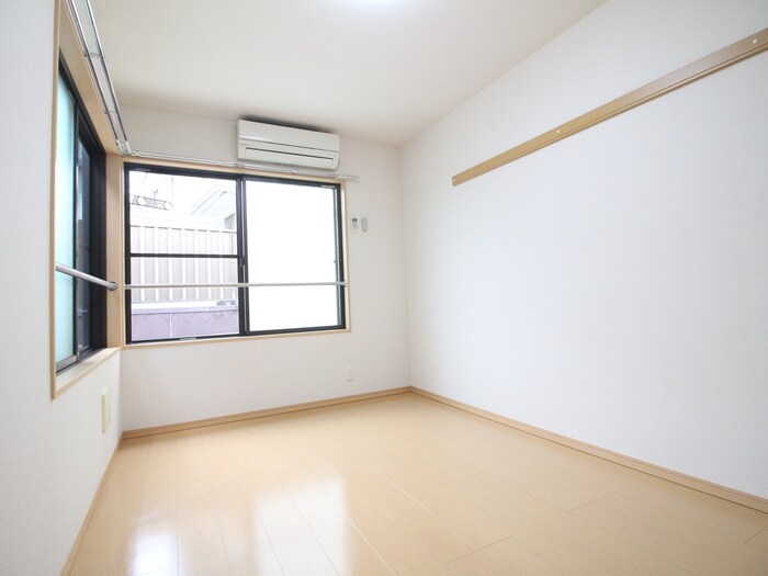 物件内観写真10　(居室)