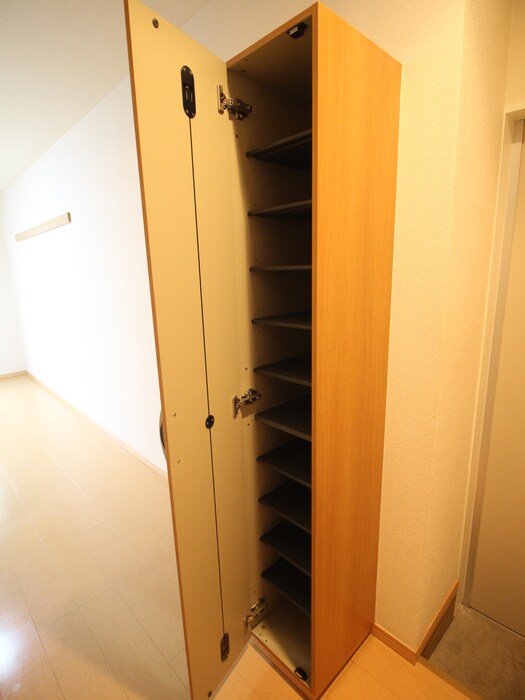 物件内観写真11　(収納)