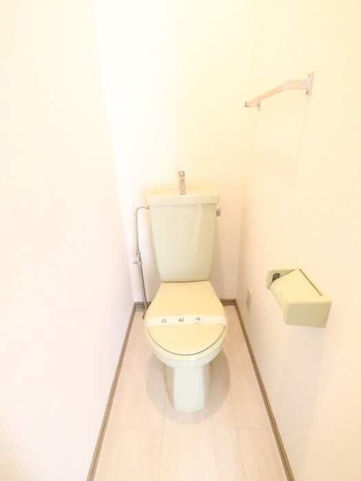 物件内観写真13　(トイレ)