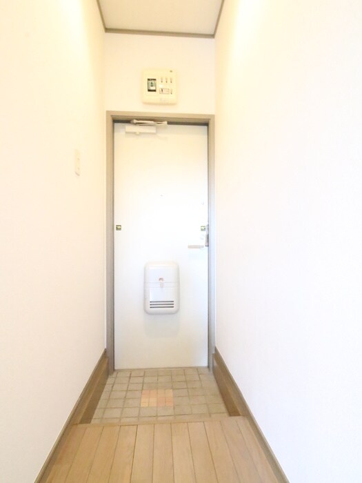 物件内観写真19　(玄関)