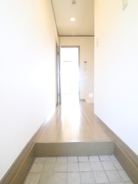 物件内観写真21　(廊下)