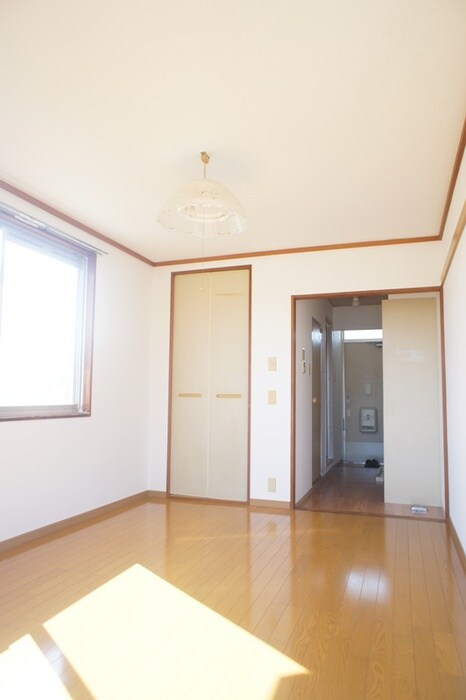 物件内観写真7　(居室)