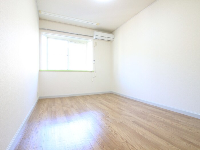 物件内観写真5　(居室)