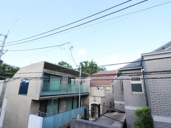 物件内観写真18　(室内からの展望)