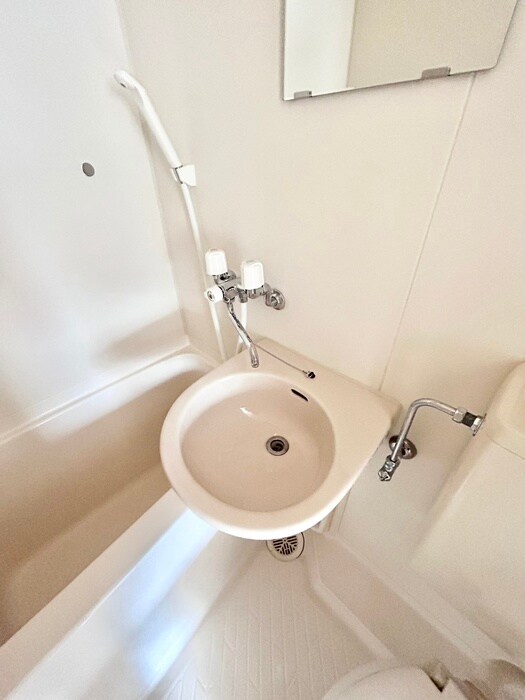 物件内観写真13　(洗面)