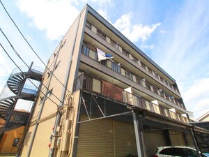 下仲沢マンション外観写真