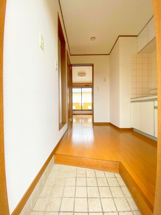 物件内観写真7　(玄関)