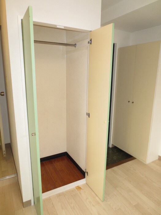 物件内観写真11　(収納)